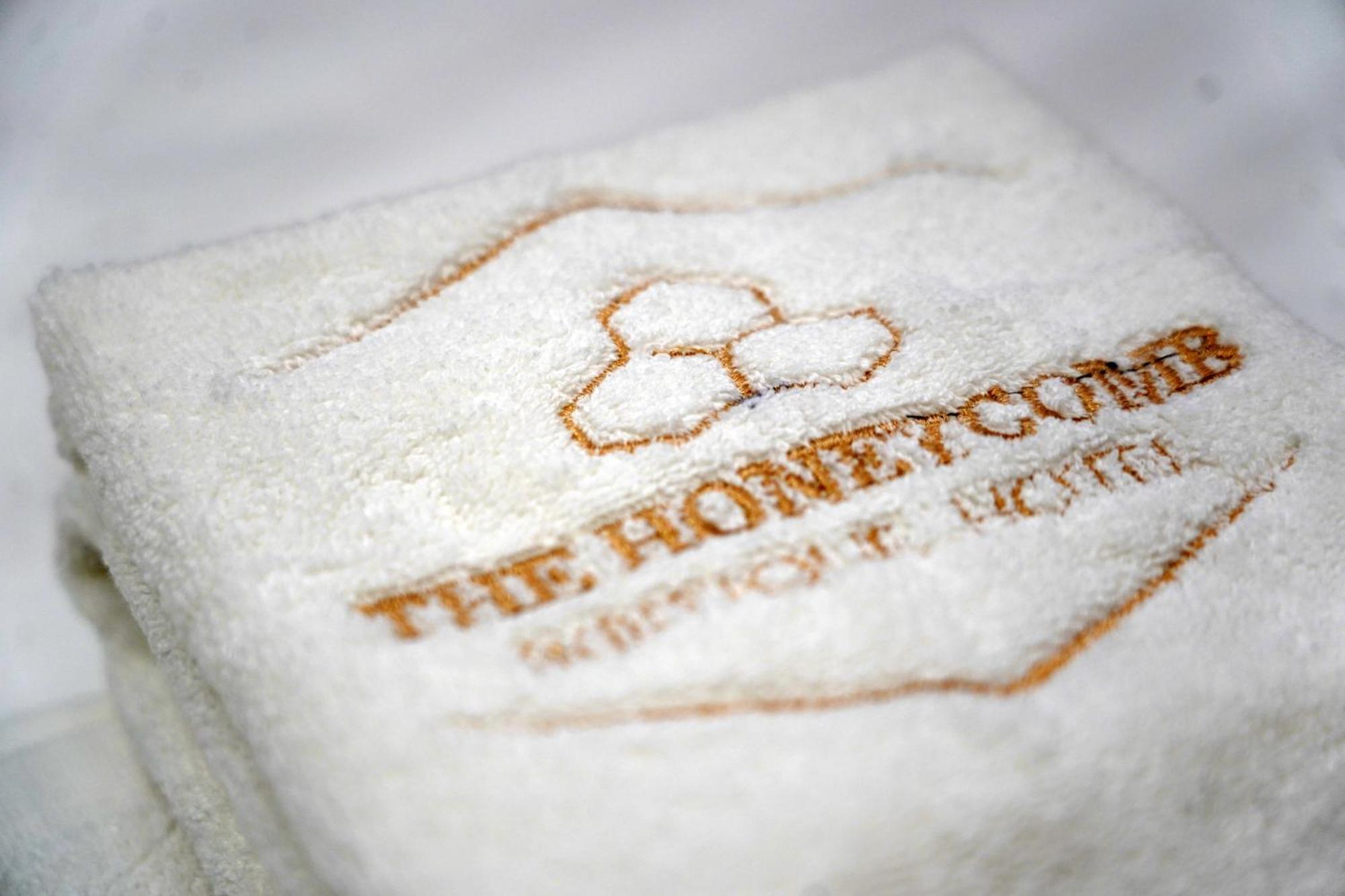 غوليم The Honeycomb Boutique Hotel المظهر الخارجي الصورة